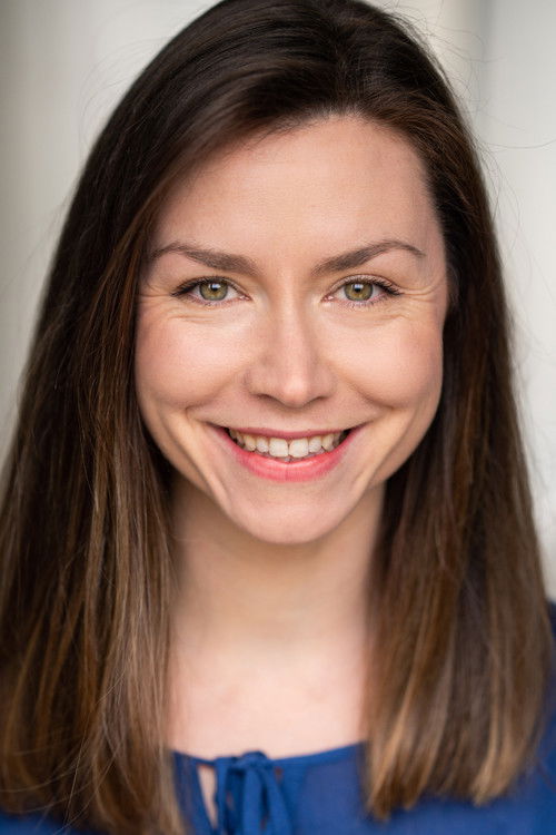 Vanessa McAuley as Shelly Sanders