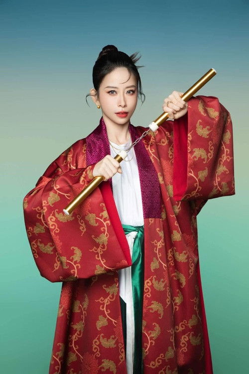 Châu Tuyết Vân as Self