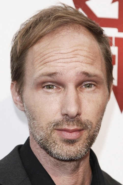 Gary Cairns as Drew Macallister