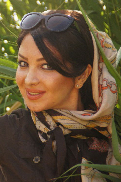 Paniz Alizadeh as Paniz