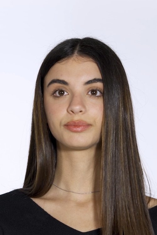 Carla Boigues as Blanca Pons