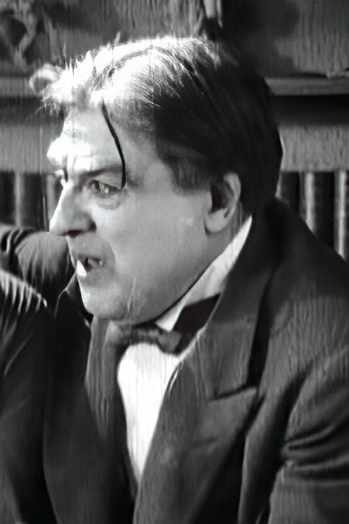 Alexandre Arquillière as Monsieur Beudet