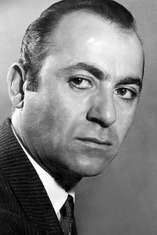 Arman as Major Lieutenant Khosh-Akhlagh