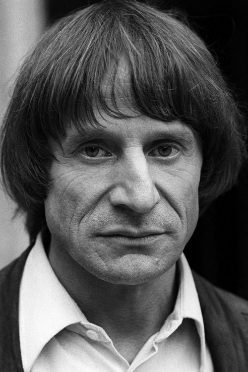 Dimitri Jakob Müller as Dimitri