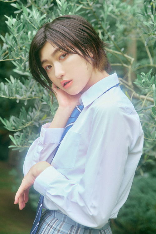 Kaho Kobayashi as Tomoe "Tomo" Takada