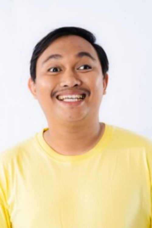 Johan Juling as Johan