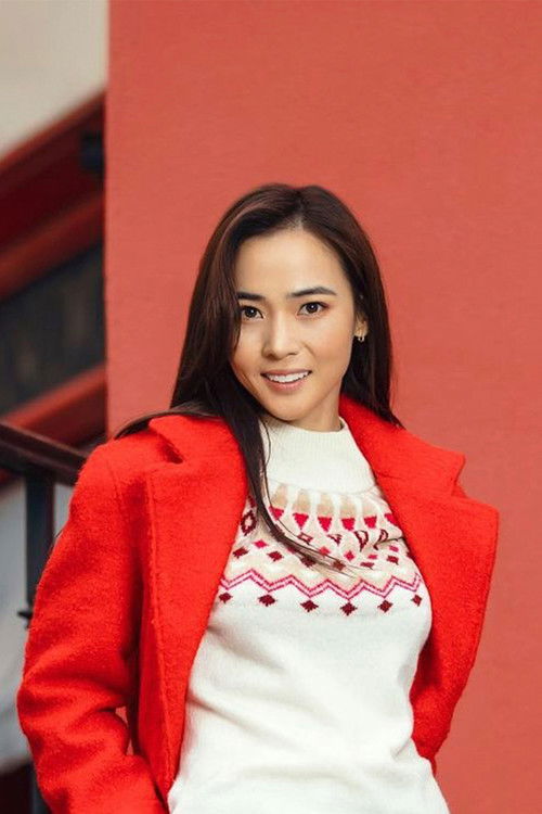 Dulguun Odkhuu as Ariunaa