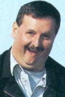 Kovi as Bar thug (uncredited)