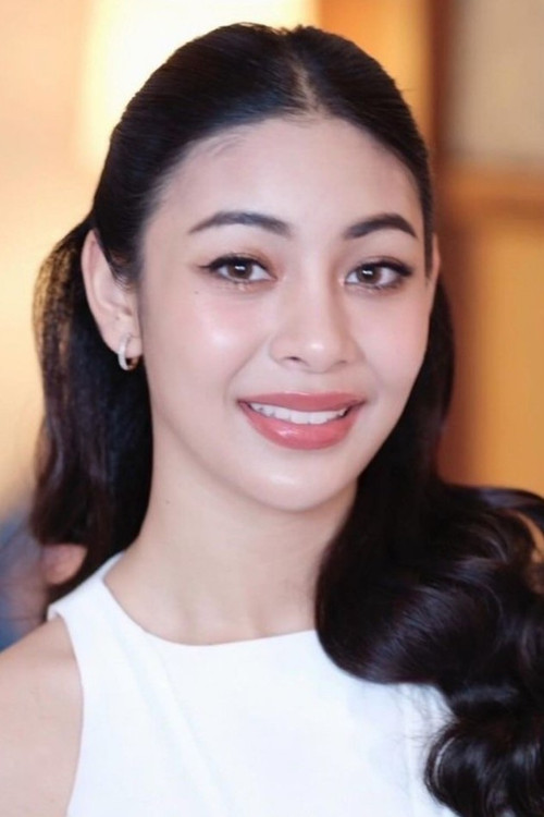 Rawintnipa Wuthiwut as Nam