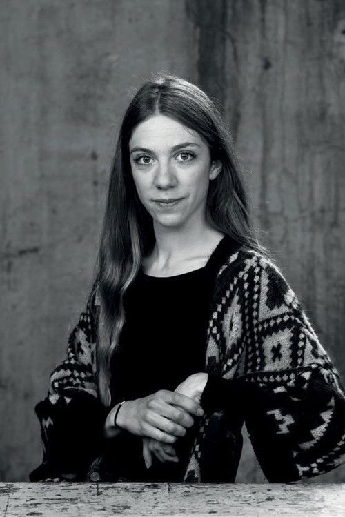 Eva Jesenovec as Špela