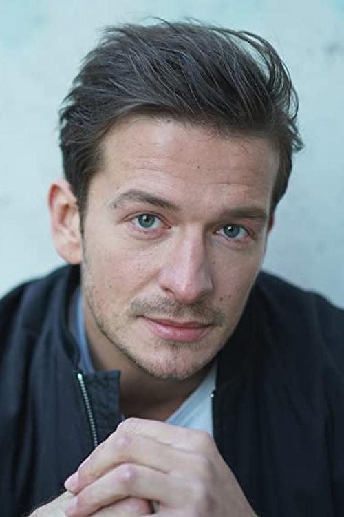 Stefan Gorski as Aurelio Varesi (33)