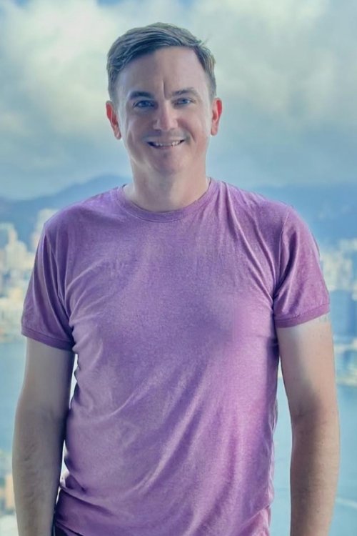 Joshua Eliason as Tourist