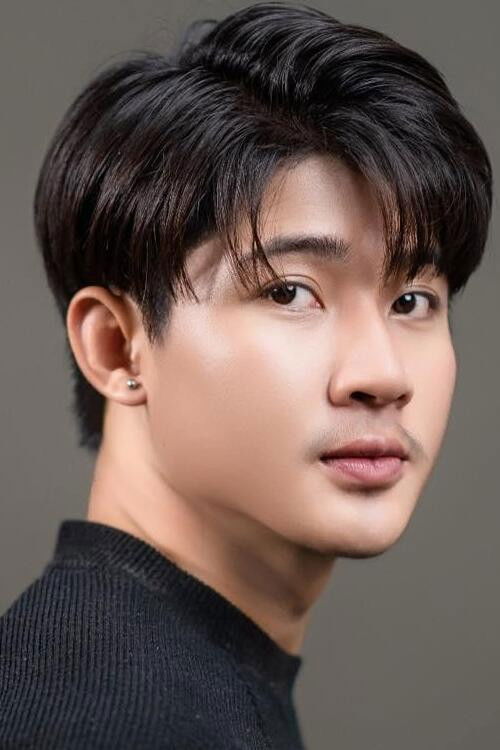 Hengly Kim as Hengly