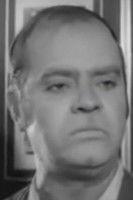 Roque Rodrigues as Gangster