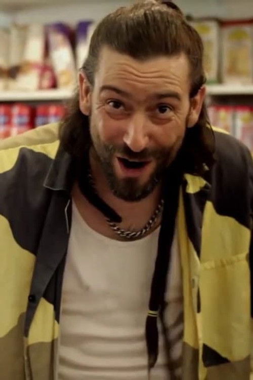 Julián Calviño as Champa