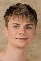 Hans Lecker as Kieran Karlsson