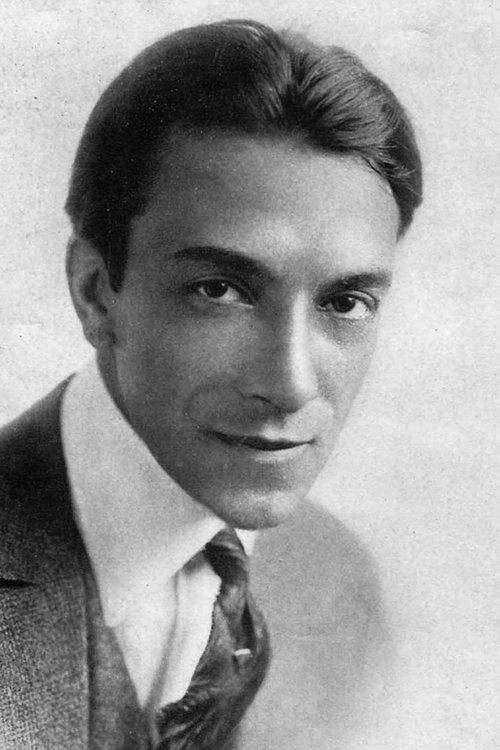 Pedro de Cordoba as Priest