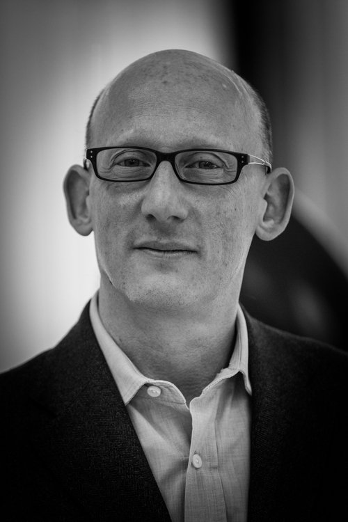 Jean-Marc Dreyfus as Self - Historian