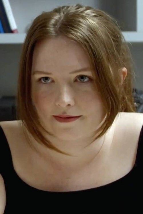 Ariella Aegen as Ashley