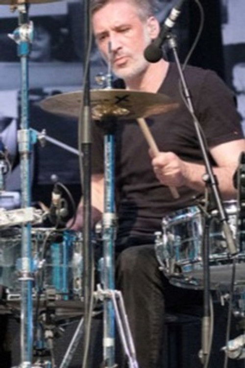 Philippe Entressangle as Self (Batterie / Percussions)