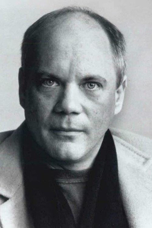 Daniel von Bargen as General Radford