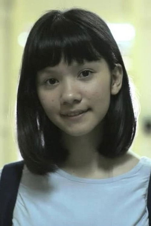 Safira Maharani Farsya as Safira (Eneng)