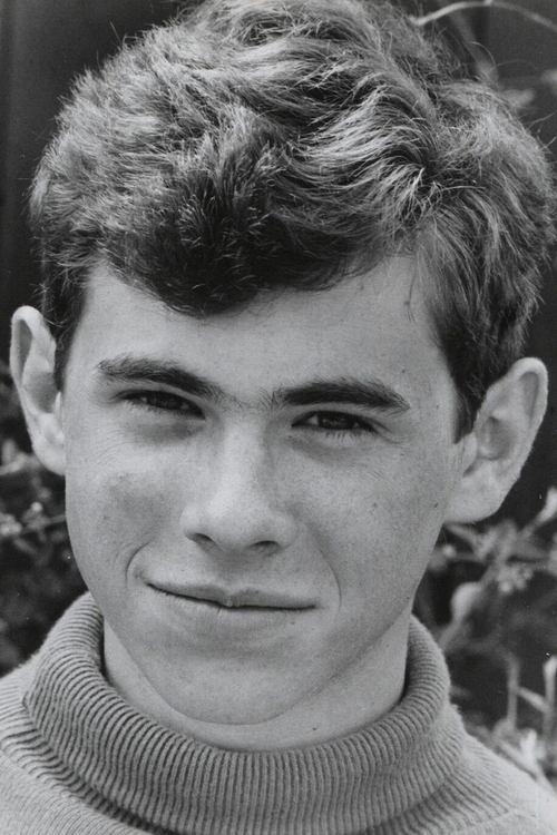 Gary Grimes as Daniel "Danny" Cahill