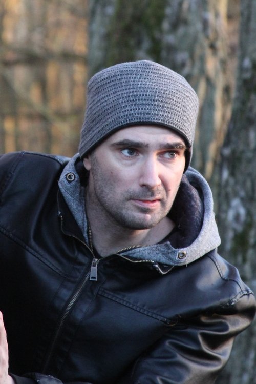 Lukasz Poniatowski as Employee of the Month