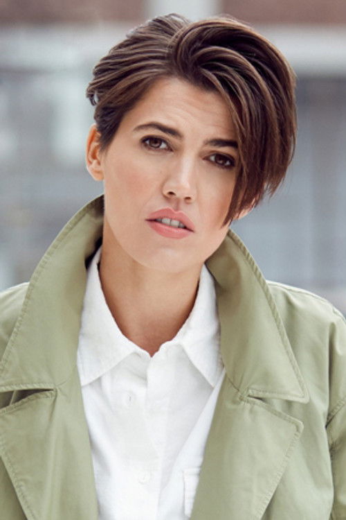 Jennifer Di Pietro as Journaliste NTV24