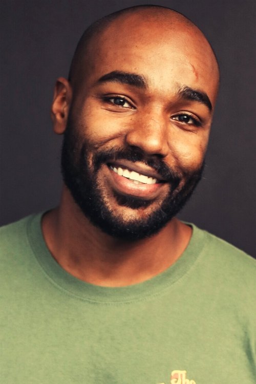 Abbas Wahab as Paparazzi