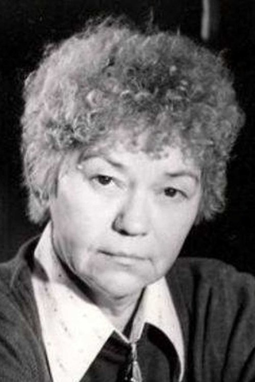 Erzsi Pápai as Bakuczné