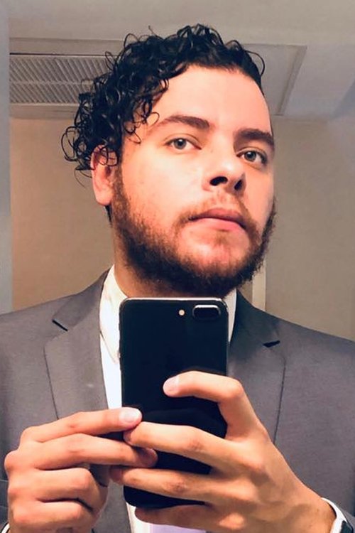 Arcadio Pérez as Medical Doctor