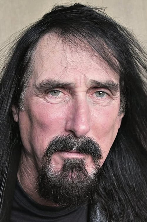 Jerry Chesser as Officer Morell