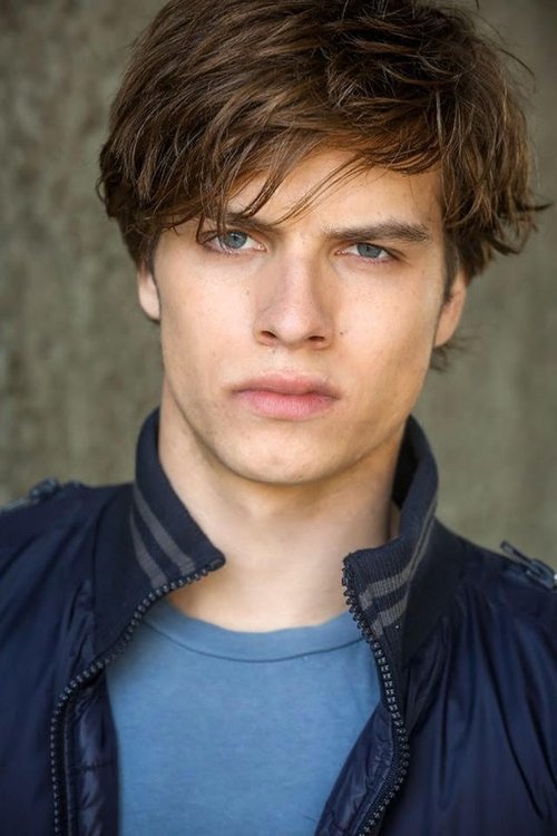 Henry Knotts as Chet