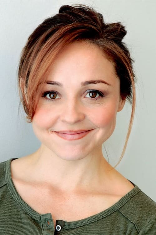 Ellie Araiza as Andy