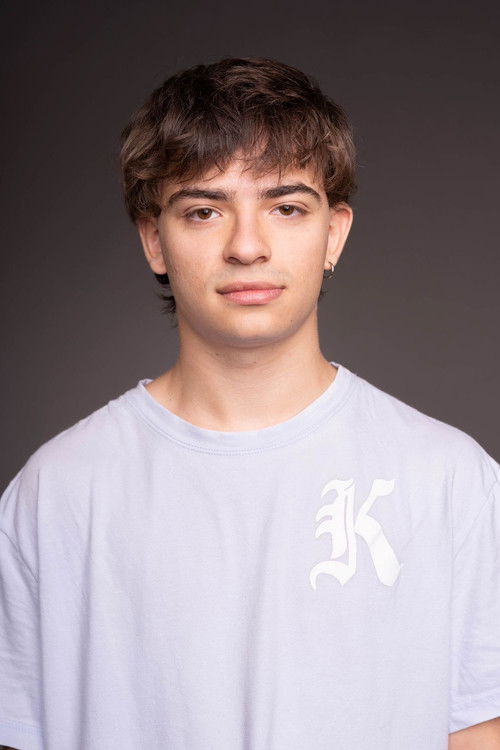 Pedro Ygelman as Tele