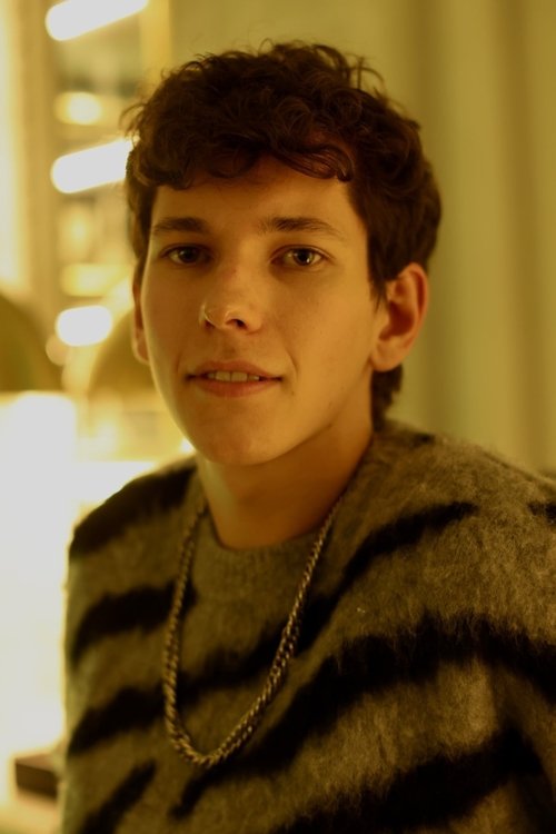 Josela Barbeito as Romeo