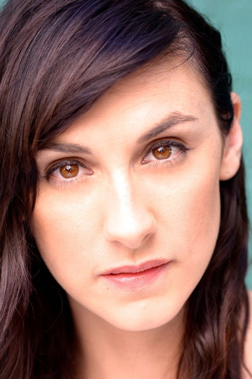 Hannah Raven Smith as Zoe