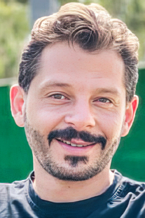 Mohammad Al Jizawi as Moutaz