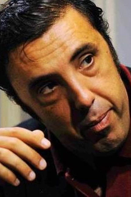 António Simão as Curé