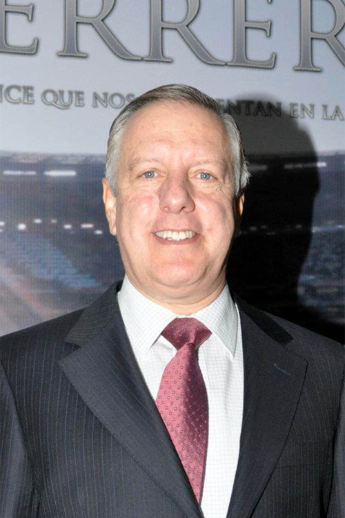 Arturo Brizio as Self