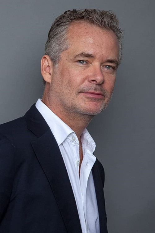 Frank Lewallen as Peter