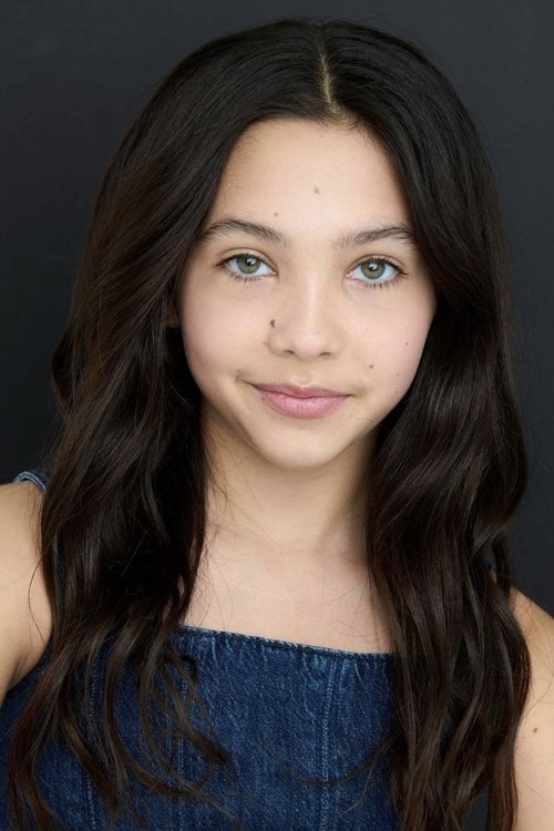 Juliana Danielle Ferreira as Sandy
