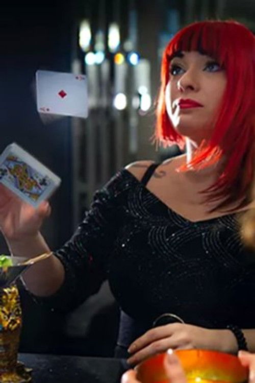 Laura London as Expert