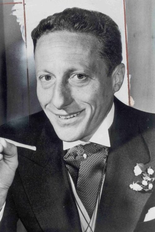 Renzo Cesana as il barone Trevassi