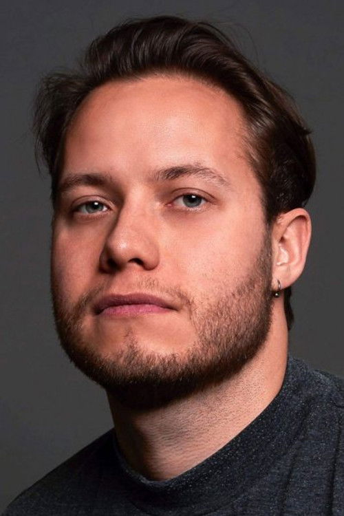 Tobias Gilbert as Mark