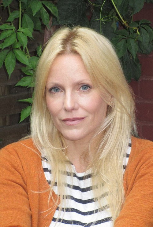 Valéry Giroux as Elle-même