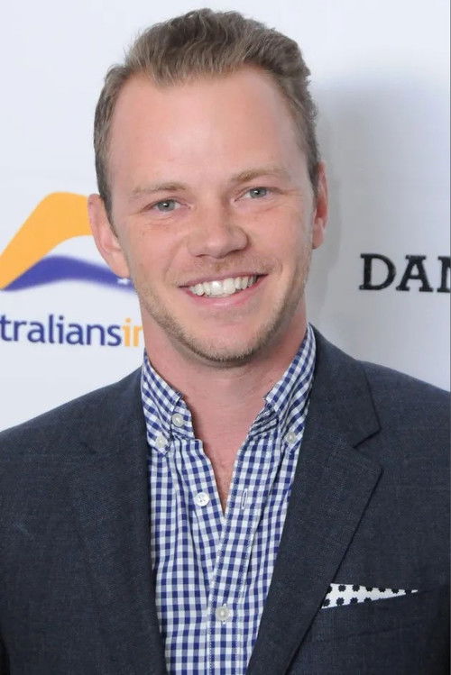 Jeffrey Walker as Royce Tiegan