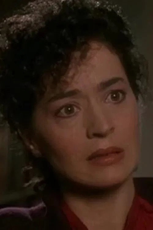 Maryann Urbano as Cheryl