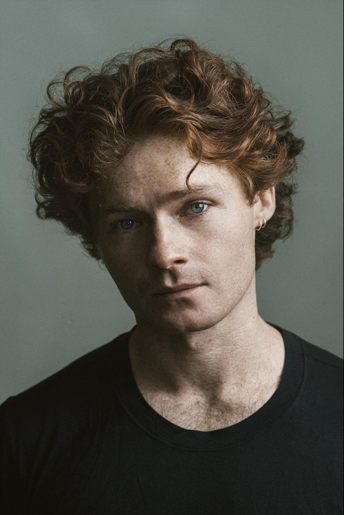 Felix Uff as Jürgen